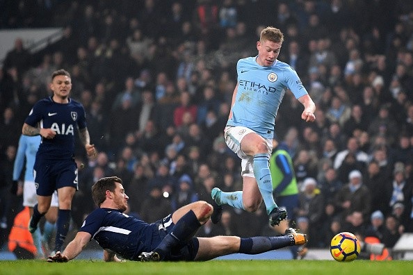 De Bruyne nghiền nát Tottenham