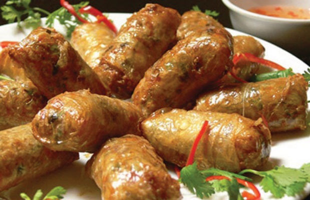 Háo hức thử “mãng xà biển” ở Quảng Bình - 4 Món ram biển luôn được du khách thích mê.