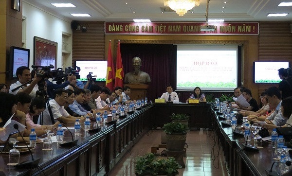 Rước mô hình đèn Trung thu khổng lồ ở phố đi bộ Hồ Hoàn Kiếm - 1 Toàn cảnh buổi họp báo giới thiệu chương trình tại Hà Nội.