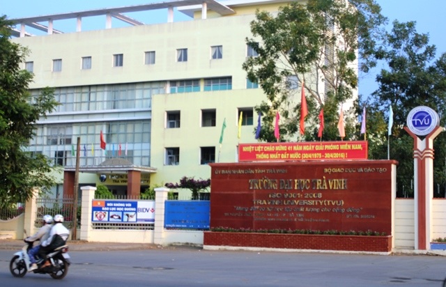 Trường ĐH Trà Vinh được thí điểm đổi mới cơ chế hoạt động, tự chủ về đào tạo - 1 Trường ĐH Trà Vinh được thì điểm đồi mới cơ chế hoạt động, tự chủ trong đào tạo