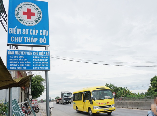 Lập điểm sơ cấp cứu chỉ mong… không có việc làm! - 1 Điểm sơ cấp cứu Chữ thập Đỏ đặt tại nhà ông Hoàng Văn Dự (xóm 16, xã Diễn Yên, Diễn Châu, Nghệ An)