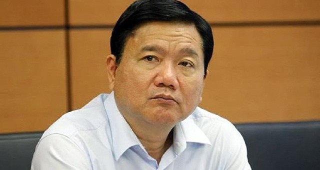 Ông Đinh La Thăng bị khởi tố, điều tra về 2 vụ án kinh tế nào? - 1
Ông Đinh La Thăng bị khởi tố, làm rõ trách nhiệm liên quan tới vụ PVN “mất trắng” 800 tỷ đồng góp vốn vào Oceanbank và vụ tham ô tại dự án Dự án Nhiệt điện Thái Bình II.