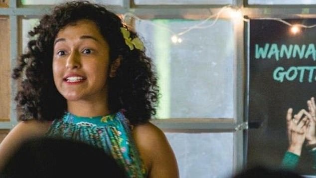 Du khách bị từ chối đặt phòng vì còn… độc thân - 2