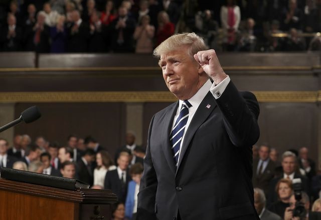 Ông Trump: Hãy tin nước Mỹ một lần nữa - 3
(Ảnh: Reuters)