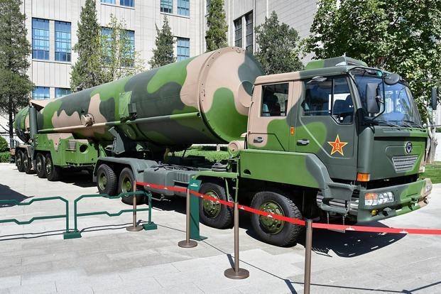 Trung Quốc tiết lộ tên lửa mới có thể tấn công mọi nơi trên thế giới - 1
Tên lửa Dongfeng-31 của Trung Quốc (Ảnh: Wikimedia commons)