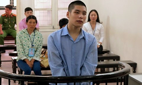 Hà Nội: Tuyên án tên trộm tiệm vàng bị bắt vì khoe... chiến tích - 1 Lý Văn Minh bị cảnh sát bắt vì khoe chiến tích trộm cắp của mình với bạn thân.