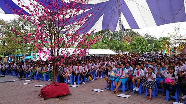 Cần Thơ: Tưng bừng ngày hội tuổi thơ mừng Xuân Đinh Dậu - 1 
Hàng ngàn trẻ em cùng tham gia ngày hội