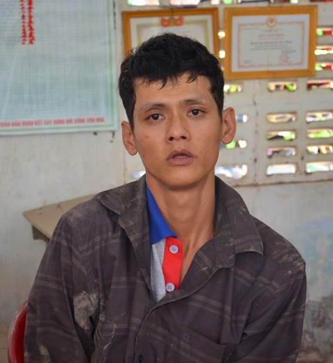 Trộm xe máy còn dùng dao tấn công công an - 1
Đối tượng Lĩnh tại cơ quan công an