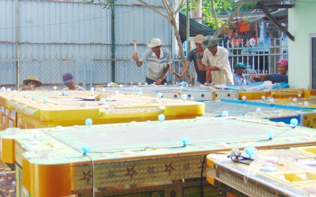 Tiêu hủy hàng chục máy game bắn cá không rõ nguồn gốc - 1 Tiêu hủy nhiều máy game bắn cá ở TP Bạc Liêu.