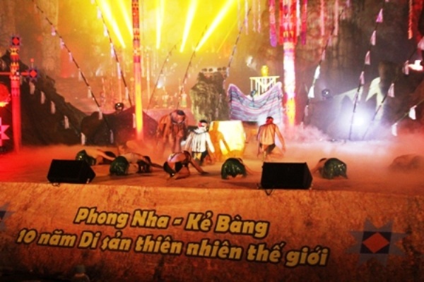 Động Thiên Đường đã từng tổ chức nhiều chương trình, sự kiện lớn - 2 Động Thiên Đường đã từng là nơi tổ chức nhiều chương trình lễ hội lớn nên việc tổ chức một phần cuộc thi hoa hậu trong động sẽ không ảnh hưởng gì xấu đến các giá trị cảnh quan bà Võ Phương Anh.