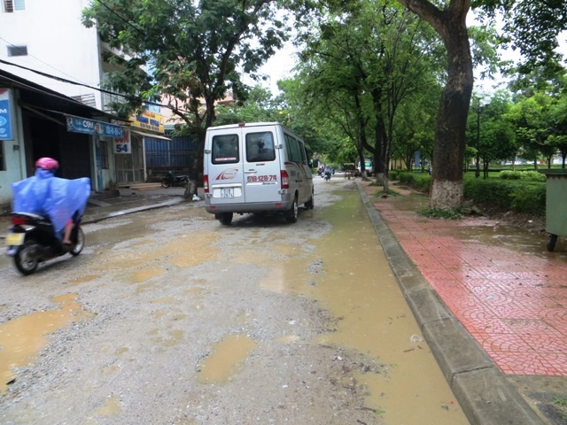 Dự án ì ạch, dân khốn khổ kêu trời - 13 và đường Phan Chu Trinh nham nhở