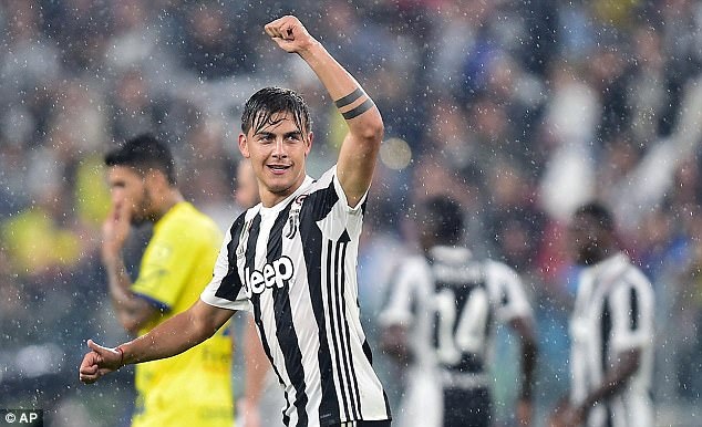 "Song sát" Higuain-Dybala rực sáng, Juventus xây chắc ngôi đầu bảng - 2 Dybala đóng góp 1 bàn thắng sau khi vào sân ở hiệp 2