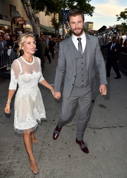 
Nam diễn viên 34 tuổi chia sẻ, khi rời xa Hollywood, anh cũng có chút băn khoăn lo lắng vì sợ ảnh hưởng tới công việc nhưng sau đó, thấy các con được sống cuộc sống yên bình ở quê nhà thì anh hiểu lựa chọn của mình là đúng.
