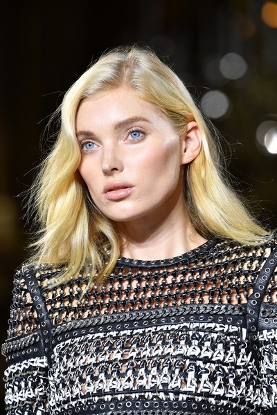 Dàn siêu mẫu tụ hội trong show của Balmain - 5
Elsa Hosk - thiên thần nội y