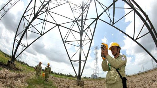 EVN phải “rút chân” hoàn toàn khỏi 6 doanh nghiệp - 1 EVN tiếp tục nắm giữ 100% vốn tại Tổng công ty Truyền tải điện quốc gia
