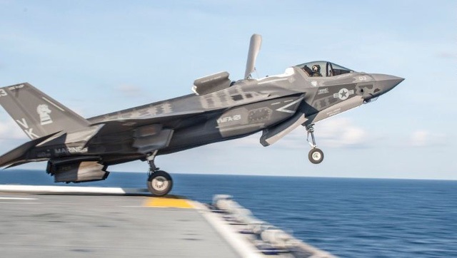 Hơn 100 máy bay chiến đấu F-35 sẽ “vây” Triều Tiên - 1 Máy bay chiến đấu F-35B của Mỹ (Ảnh: US Navy)