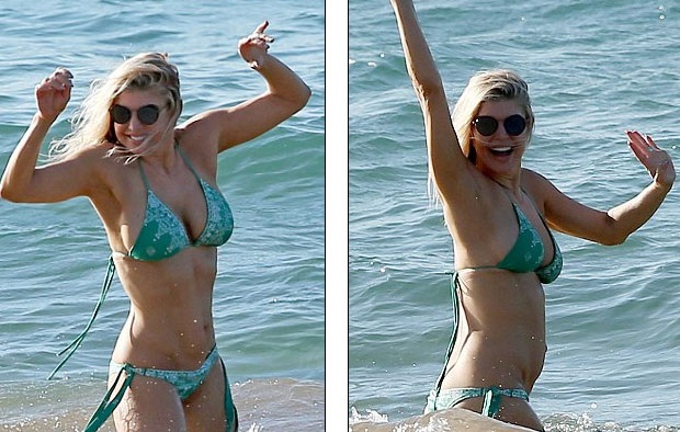 Nữ ca sĩ 41 tuổi Fergie hạnh phúc bên "ông xã" điển trai - 12
Cùng sự nghiệp khá thành công với nhóm Black Eyed Peas, Fergie là một trong những nghệ sĩ có hơn 2 triệu đĩa hát được tiêu thụ trên toàn thế giới từ năm 2011 đến nay.