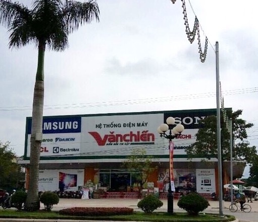 Vụ siêu thị nằm trong công trình xây dựng: Thừa nhận thiếu sót, cam kết khắc phục! - 2
HTX Văn Chiến đã khắc phục các sai phạm, tồn tại sau thông tin trên Báo Dân trí. (Ảnh chụp sáng ngày 17/4).