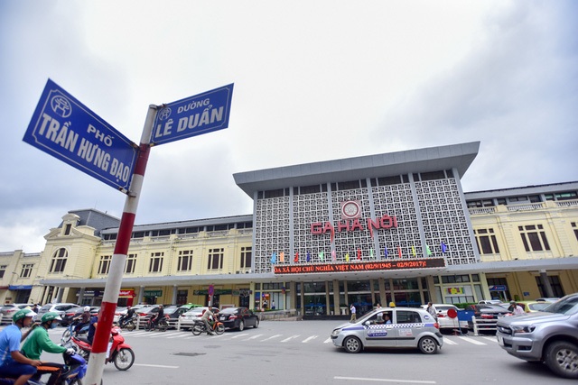 Đề xuất xây công trình cao 40 - 70 tầng ở khu vực Ga Hà Nội - 1 Nhiều công trình cao từ 40-70 tầng được đề xuất xây dựng khu vực ga Hà Nội (Ảnh: Toàn Vũ)