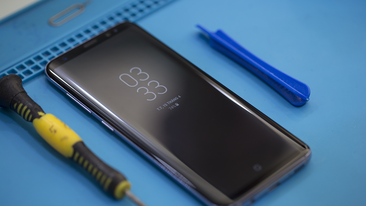 Mổ xẻ Galaxy S8 đầu tiên tại Việt Nam - 1
