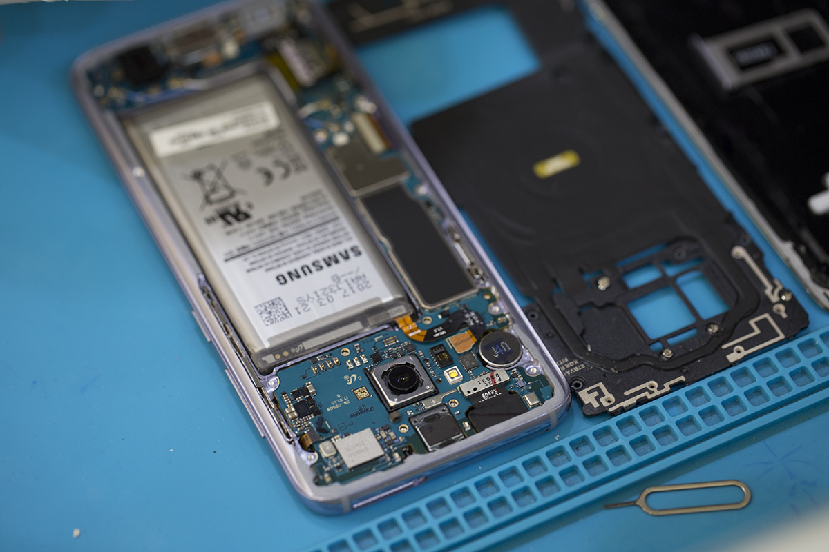 Mổ xẻ Galaxy S8 đầu tiên tại Việt Nam - 5