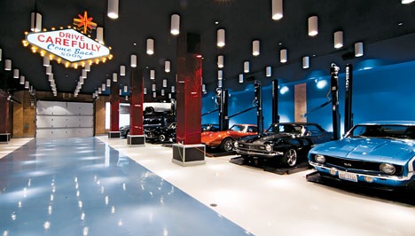 Khám phá bên trong các gara “triệu đô” của giới siêu giàu - 3