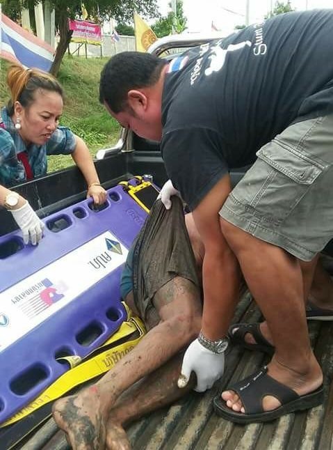 Nhử mồi trêu gấu, người đàn ông bị gấu tấn công rồi kéo lê đi - 3 Nhử mồi trêu gấu, người đàn ông bị gấu tấn công rồi kéo lê đi - 3
