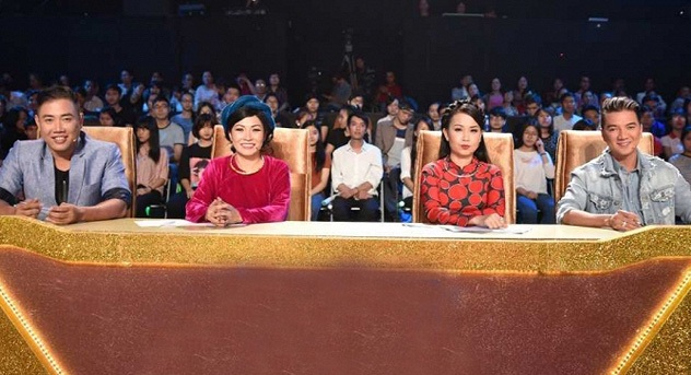 Đàm Vĩnh Hưng bất ngờ rút khỏi "ghế nóng" trước ngày ghi hình - 3
Cách đây không lâu, ca sĩ Đàm Vĩnh Hưng và Phương Thanh bất ngờ ngồi chung ghế nóng sau nhiều năm bất hòa không nhìn mặt nhau. Điều đáng nói là cho đến bây giờ nguyên nhân thật sự khiến 2 người cạch mặt nhau vẫn chưa hé lộ