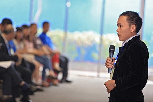 Thạc sĩ "của hiếm" huyện Si Ma Cai làm giàu cho mảnh đất quê hương - 2 Thạc sĩ Giàng Seo Châu tại buổi đối thoại Thanh niên Việt Nam: Đối tác then chốt góp phần đạt được các mục tiêu phát triển bền vững.