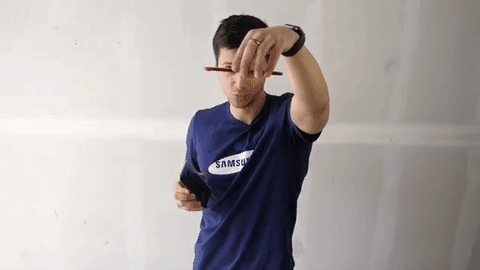 Thả rơi iPhone 7 ở độ cao khoảng 1,6 mét