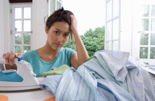 Ra Tết mẹ bỉm sữa điên đảo vì thiếu người giúp việc - 1 Ra Tết mẹ bỉm sữa điên đảo vì thiếu người giúp việc - 1