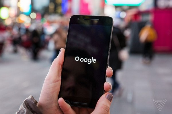 Google đang muốn biến thành “Apple thứ 2” trên thị trường smartphone? - 2 Google sẽ tự sản xuất smartphone của mình, thay vì phụ thuộc vào các đối tác bên ngoài như trước đây?
