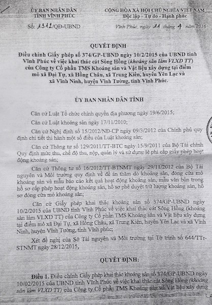 Tàu cuốc “ăn cát” trên sông Hồng, người dân kêu cứu vì sạt lở! - 2 Tàu cuốc “ăn cát” trên sông Hồng, người dân kêu cứu vì sạt lở! - 2