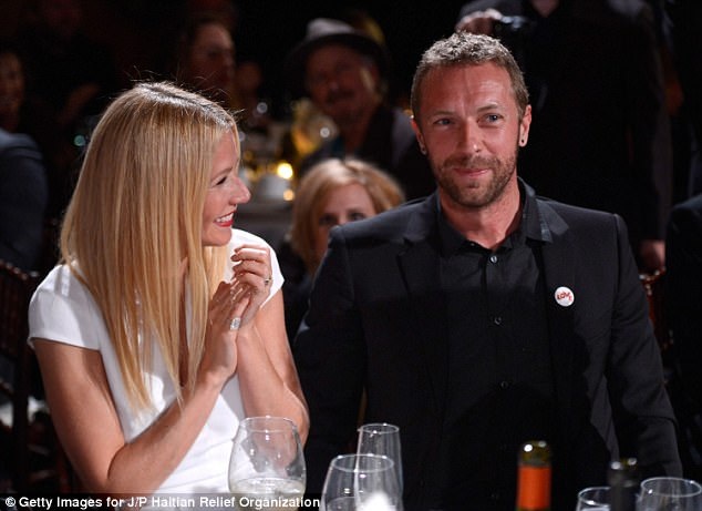 Gwyneth Paltrow kể chuyện yêu Brad Pitt, Ben Affleck - 4
Gwyneth Paltrow và chồng cũ Chris Martin làm đám cưới vào năm 2003 và chia tay vào năm 2014.