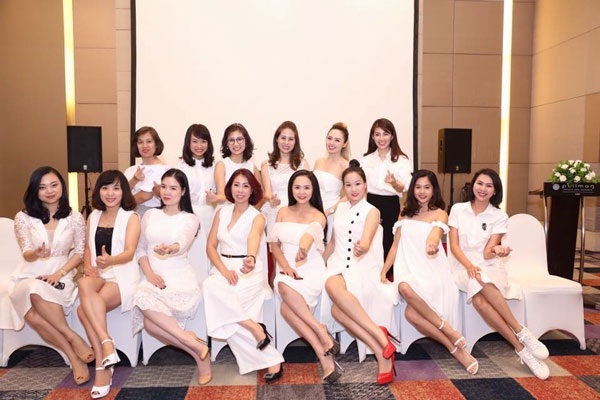 Nữ hoàng Hoa Hồng Bùi Thị Thanh Hương – “Thiên sứ” của sự kết nối - 4 Nơi đây đã giúp các nữ doanh nhân được kết nối kinh doanh đồng thời cùng giúp nhau đẹp hơn – thành công hơn và hạnh phúc hơn.