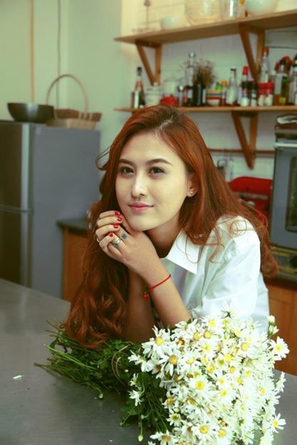 Ngỡ ngàng nhan sắc ngày càng khác lạ của hot girl Hà Lade - 7 Ngỡ ngàng nhan sắc ngày càng khác lạ của hot girl Hà Lade - 7
