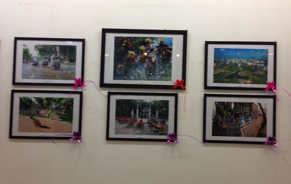 Một số bức ảnh được trưng bày tại triển lãm (Ảnh: Nguyễn Hằng)