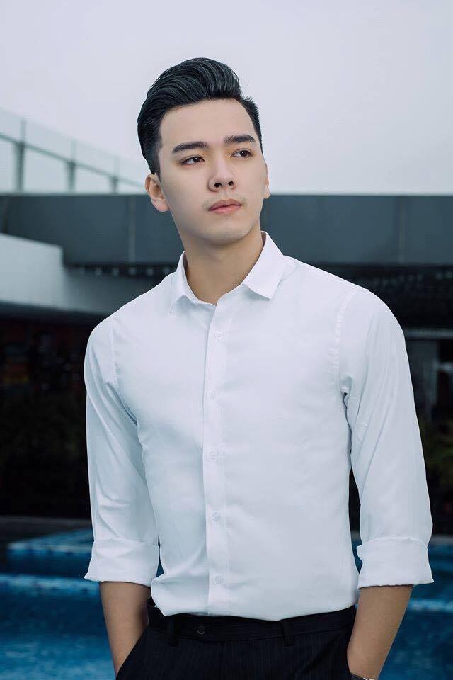 Thêm "soái ca góc nghiêng thần thánh" được dân mạng săn lùng - 5 Hình ảnh khác của Hải Nam