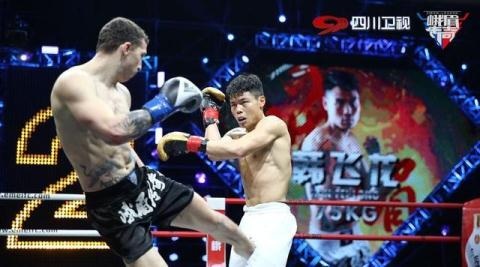 Cao thủ Thái Cực Quyền hạ gục cựu vô địch Kickboxing - 1 Hàn Phi Long hạ gục cựu vô địch Kickboxing châu Âu, Alex Sergio