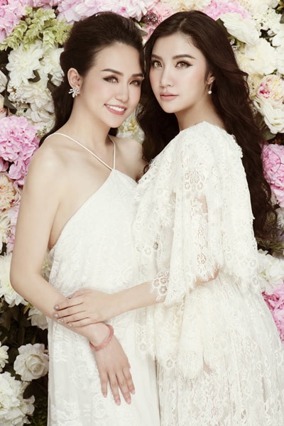 Hương Baby và Hạnh Sino thân thiết như chị em sinh đôi - 8 Hương Baby và Hạnh Sino thân thiết như chị em sinh đôi - 8