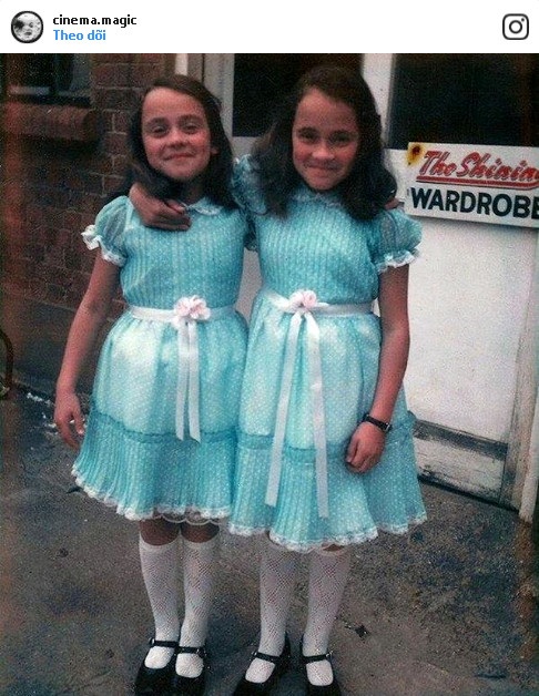 Hình ảnh đáng yêu ngoài đời thực của cặp chị em song sinh ma, từng gây ám ảnh cho biết bao khán giả trong bộ phim kinh dị “The Shining”.