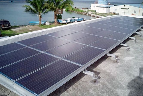 Hệ thống điện mặt trời 10 tỷ đồng trên đảo Bé - 1
Hệ thống điện mặt trời sẽ góp phần bảo vệ môi trường biển tại đảo Bé - Lý Sơn (Ảnh minh họa)