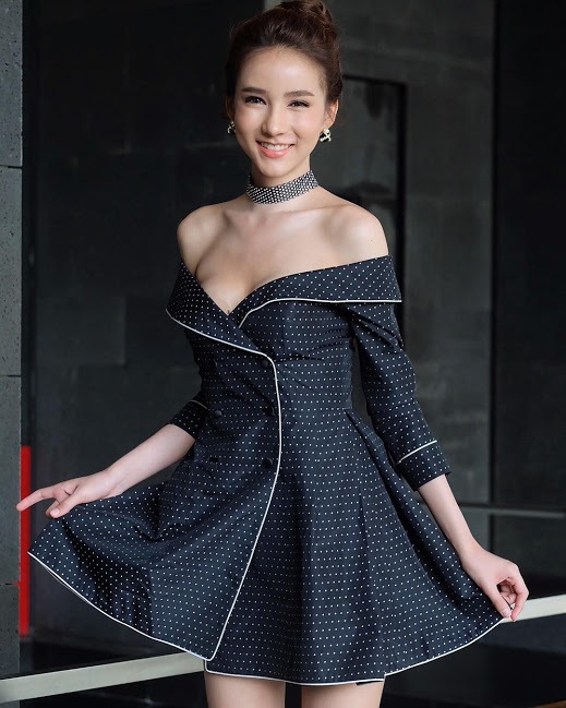 Cận cảnh nhan sắc của tân hoa hậu chuyển giới Thái Lan trước khi phẫu thuật thẩm mỹ - 20 Cận cảnh nhan sắc của tân hoa hậu chuyển giới Thái Lan trước khi phẫu thuật thẩm mỹ - 20