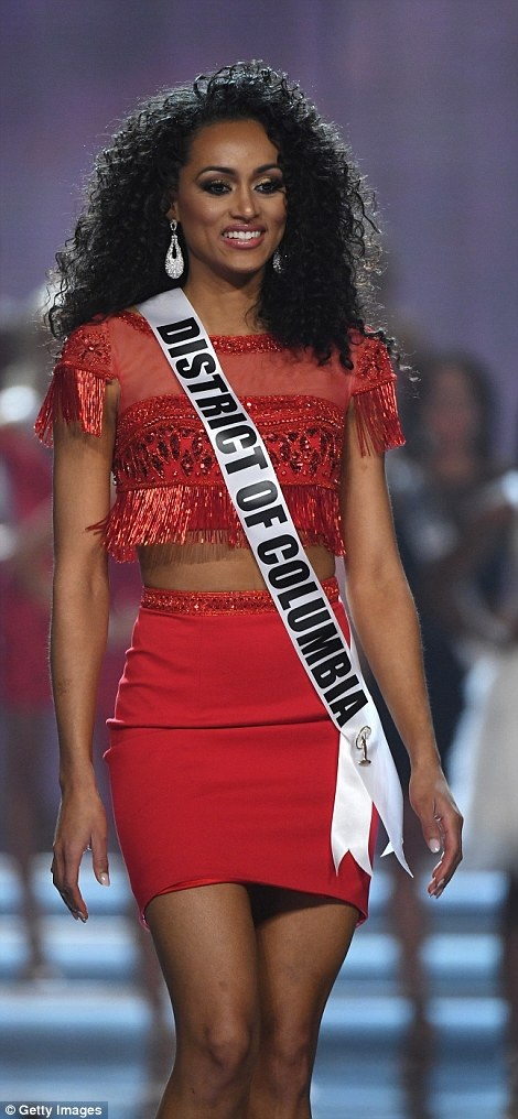 Nhà khoa học 25 tuổi trở thành Hoa hậu Mỹ năm 2017 - 8 Nhà khoa học 25 tuổi trở thành Hoa hậu Mỹ năm 2017 - 8