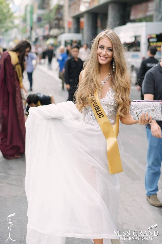 80 nhan sắc của Miss Grand International 2017 đến Việt Nam - 8 Cộng hòa Séc cũng gây chú ý bởi nét đẹp Châu Âu và sự tươi trẻ