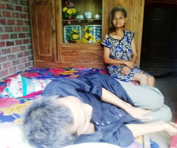 "Nhiều khi nghĩ quẩn, tôi chỉ muốn chết đi cho nhẹ nợ !" - 1 "Nhiều khi nghĩ quẩn, tôi chỉ muốn chết đi cho nhẹ nợ !" - 1