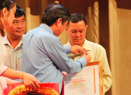 Nhiều người hiến máu tới hơn 80 lần - 2 Những tấm gương trong phong trào hiến máu đang được xã hội tri ân, tôn vinh