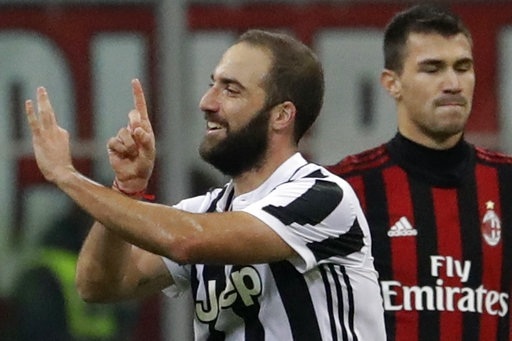 Higuain rực sáng, Juventus hạ gục AC Milan - 2 Higuain rực sáng với cú đúp cho Juventus