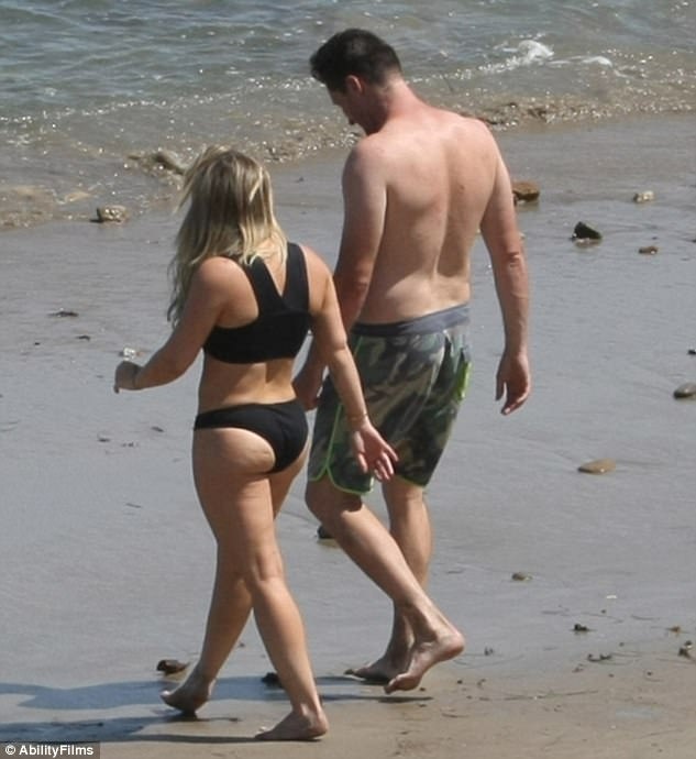 Hilary Duff hạnh phúc bên bạn trai doanh nhân điển trai - 16
Hilary nổi tiếng từ lò đào tạo nghệ sĩ của Walt Disney. Cô hiện hoạt động trong cả hai lĩnh vực ca hát và diễn xuất. Nữ diễn viên 30 tuổi có một cậu con trai, hiện 5 tuổi.