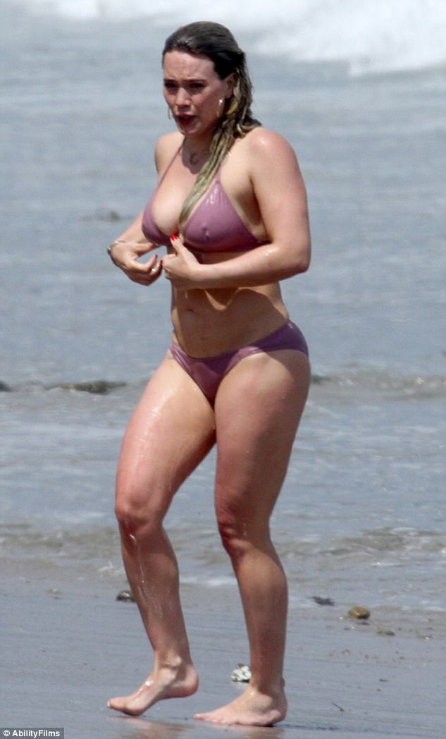 Hilary Duff hạnh phúc bên bạn trai doanh nhân điển trai - 4 Hilary Duff hạnh phúc bên bạn trai doanh nhân điển trai - 4